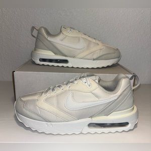 *NIKE* Air Max Dawn Phantom White Womens size 8